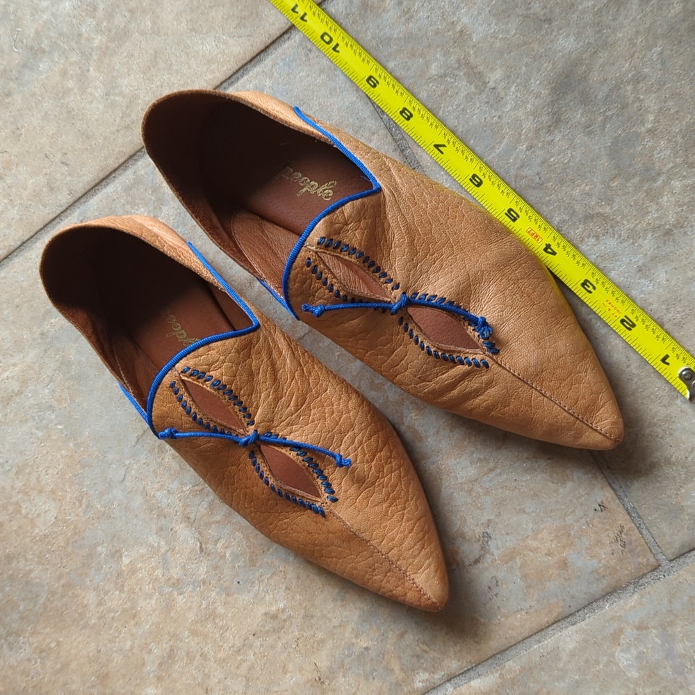 Free People St Lucia Brown Blue Flat Moccasin Leather Pointed Toe 8.5 39 US